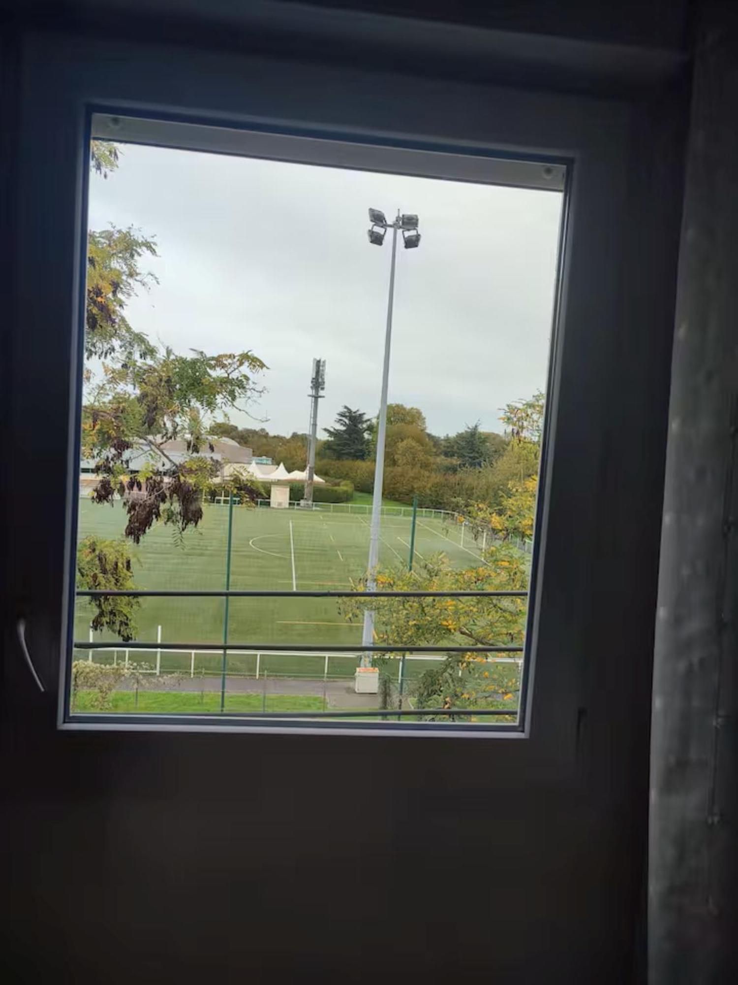 אטיס - מונס A 10 Mins D'Aeroport D'Orly Logement Lumineux Chaleureux מראה חיצוני תמונה
